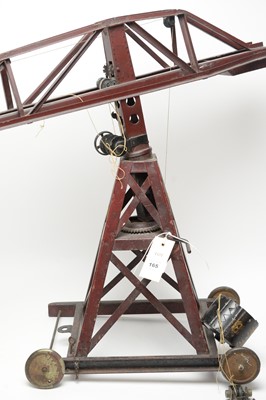 Lot 165 - A vintage German tin plate clockwork model tower crane