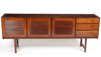 Lot 1421 - McIntosh of Kirkcaldy - A retro vintage mid 20th Century rosewood sideboard credenza