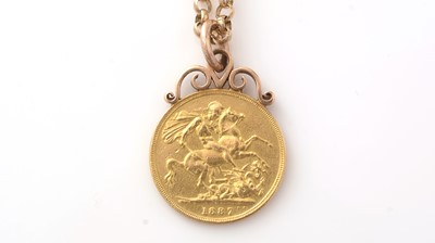 Lot 725 - A Victorian gold sovereign pendant