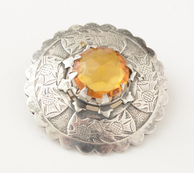 Lot 748 - A selection of Scottish brooches