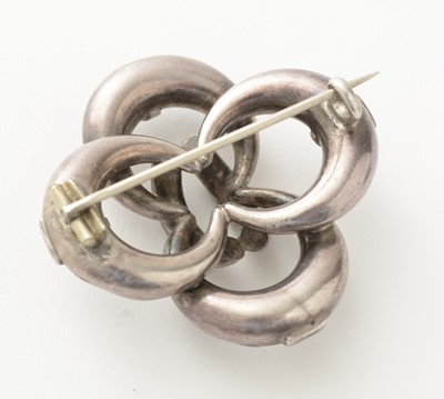 Lot 748 - A selection of Scottish brooches