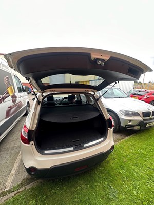 Lot 516 - A 2012 Nissan Qashqai white diesel motor car
