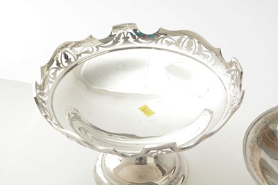 Lot 104 - A silver fruit bowl and plated tazza