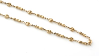 Lot 777 - A 9ct yellow gold necklace