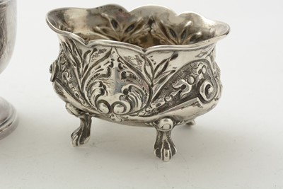 Lot 131 - A silver sugar caster by Edward Viners and other items