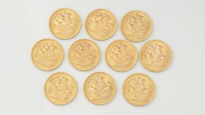 Lot 819 - Ten Elizabeth II gold sovereigns, all 1966
