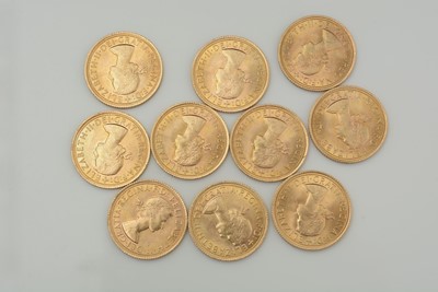 Lot 826 - Ten Elizabeth II gold sovereigns, all 1966