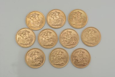 Lot 828 - Ten Elizabeth II gold sovereigns: 8x 1976, 1x 1968 and 1x 1966