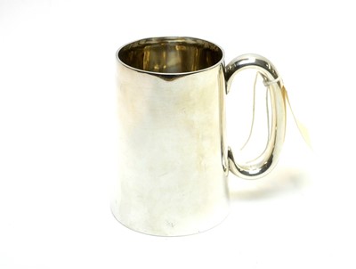 Lot 868 - A Victorian silver tankard, by William Hutton & Sons