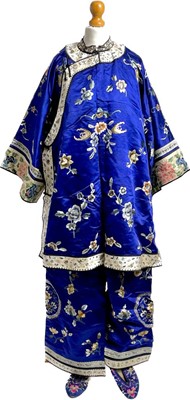 Lot 1128 - A Qing Chinese Han embroidered silk ensemble | late 19th Century