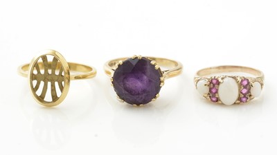 Lot 890 - Three rings in gold mounts