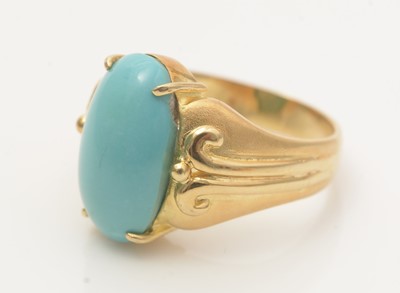 Lot 714 - Turquoise cabochon set ring, bracelet and earrings