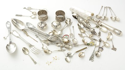 Lot 905 - A collection of silver and plated metalware