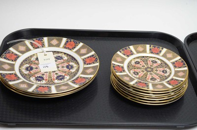 Lot 115 - A collection of Royal Crown Derby 'Old Imari' plates