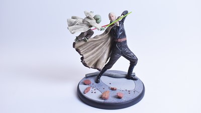 Lot 302 - Sideshow Collectibles Star Wars Duel with Dooku Diorama.