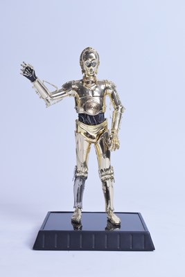 Lot 292 - Gentle Giant Ltd. Star Wars C-3PO Statue and Bust.