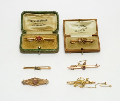 Lot 1200 - Six Edwardian brooches