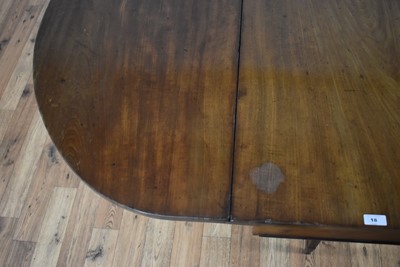 Lot 18 - A 19th Century mahogany dropleaf dining table