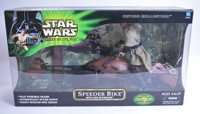 Lot 317 - Hasbro Star Wars Power of the Jedi Speeder Bike with Luke Skywalker.