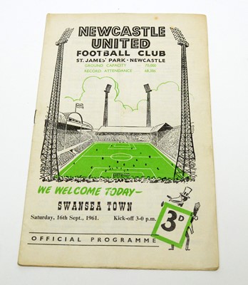 Lot 762 - A selection of 1950s and later football programmes