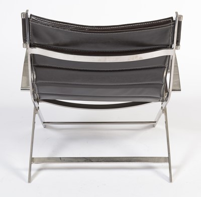 Lot 37 - Contemporary Italian chrome and leather sling lounge chair