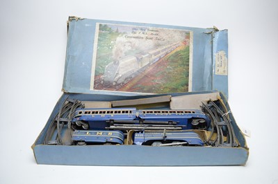 Lot 321 - A Louis Marx & Co Ltd Sparking Passenger Train set