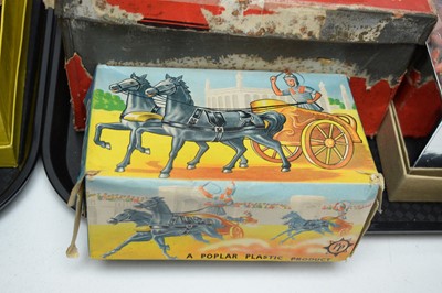 Lot 324 - A collection of vintage toys and models