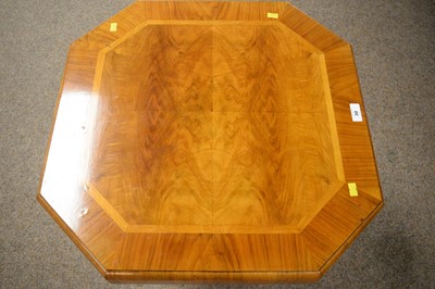 Lot 30 - A crossbanded burr walnut Art Deco pedestal table