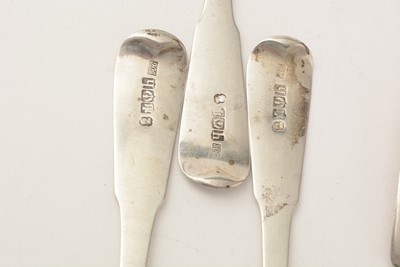 Lot 173 - A set of twelve Scottish silver tablespoons, by Alexander Henderson