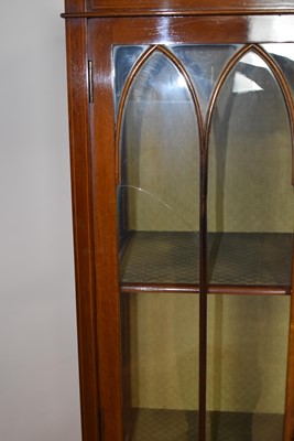 Lot 1 - An Edwardian mahogany china display cabinet