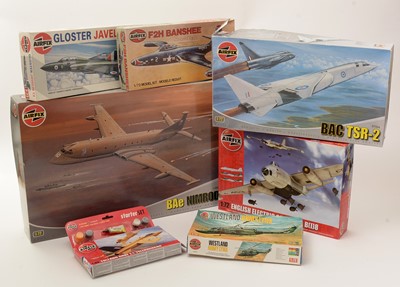 Lot 187 - Seven Airfix model constructor kits