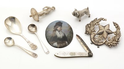 Lot 427 - A mixed lot of eight silver items