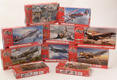 Lot 190 - Ten Airfix model constructor kits