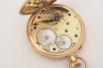 Lot 571 - An 18ct yellow gold cased hunter pocket watch