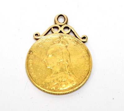 Lot 80 - A Queen Victoria gold sovereign pendant