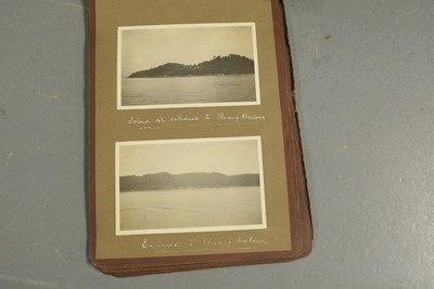 Lot 433 - A collection of photographs and postcards
