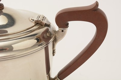 Lot 119 - A silver teapot, by Northern Goldsmiths