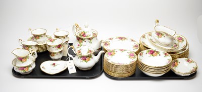 Lot 136 - A Royal Albert ‘Old Country Roses’ tea and dinner service
