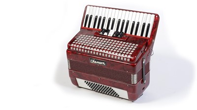 Lot 703 - Chanson 72 bass piano accordion