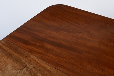 Lot 1442 - A George IV mahogany drop leaf dining table
