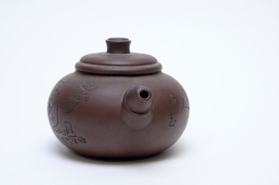 Lot 834 - Chinese Yixing teapot