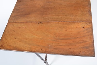 Lot 1460 - A George III mahogany spider leg table