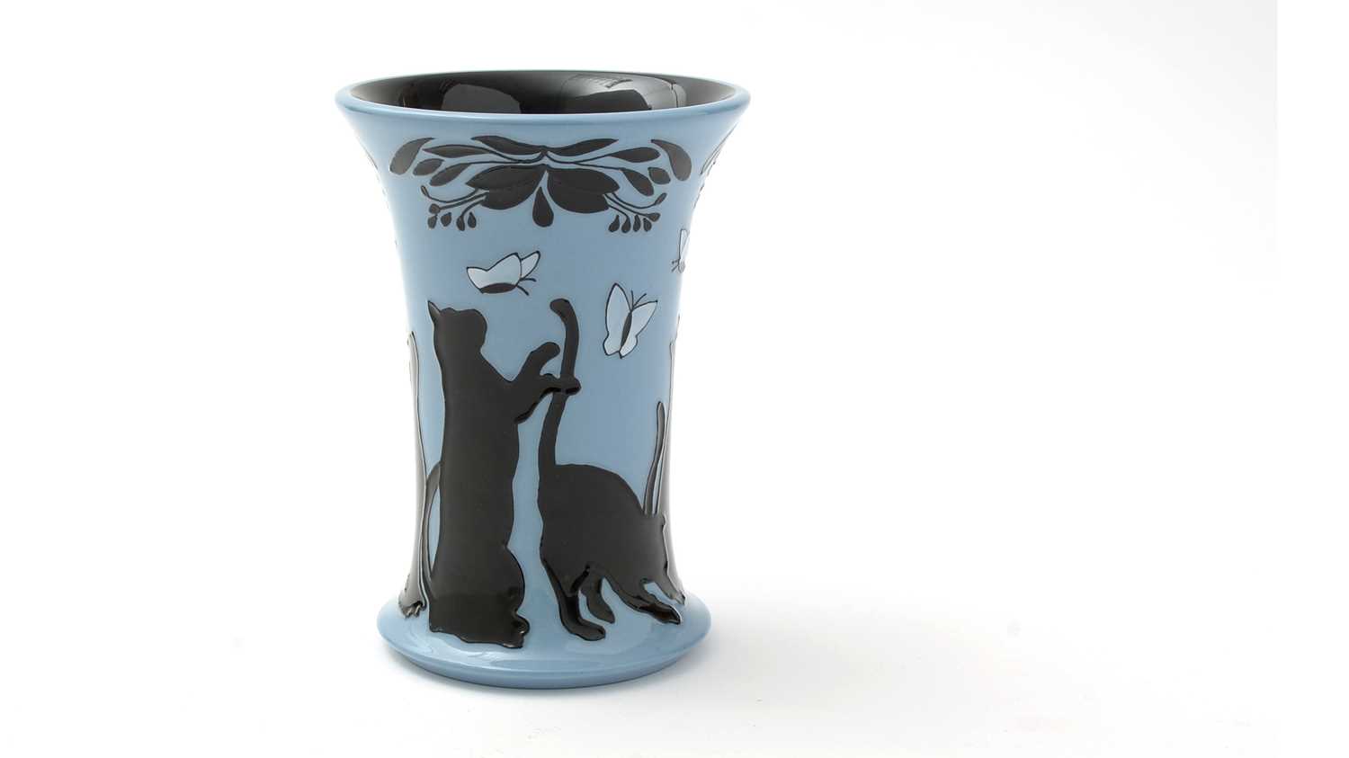 Lot 106 - Moorcroft cat and butterfly vase