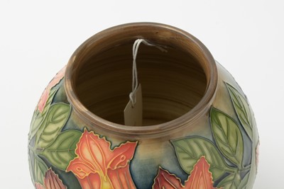 Lot 122 - Moorcroft Tiger Lily vase