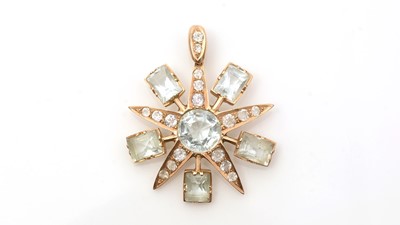 Lot 731 - An Edwardian aquamarine and white sapphire pendant