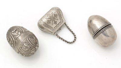 Lot 478 - A George III silver nutmeg grater; and two other items