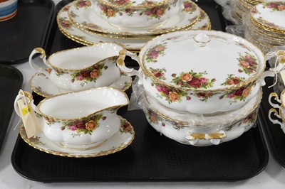 Lot 327 - A Royal Albert ‘Old Country Roses’ pattern dinner service