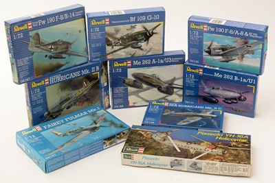 Lot 202 - Nine Revell model constructor kits