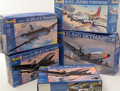 Lot 204 - Six Revell model constructor kits