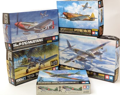 Lot 216 - Five Tamiya model constructor kits